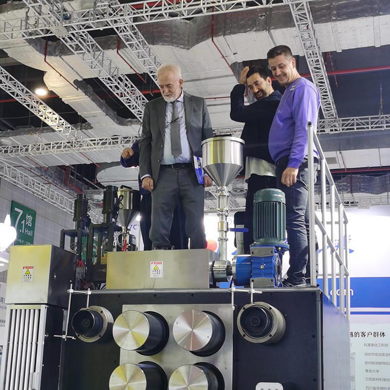 เครื่องปั่น Melt พรีเมี่ยมนำร่อง