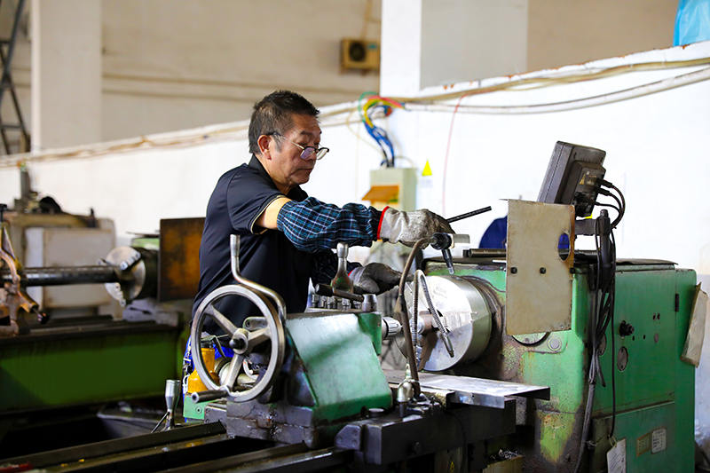 Jiaxing Shengbang เครื่องกลอุปกรณ์ Co., Ltd.