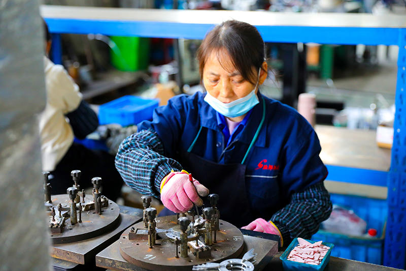 Jiaxing Shengbang เครื่องกลอุปกรณ์ Co., Ltd.